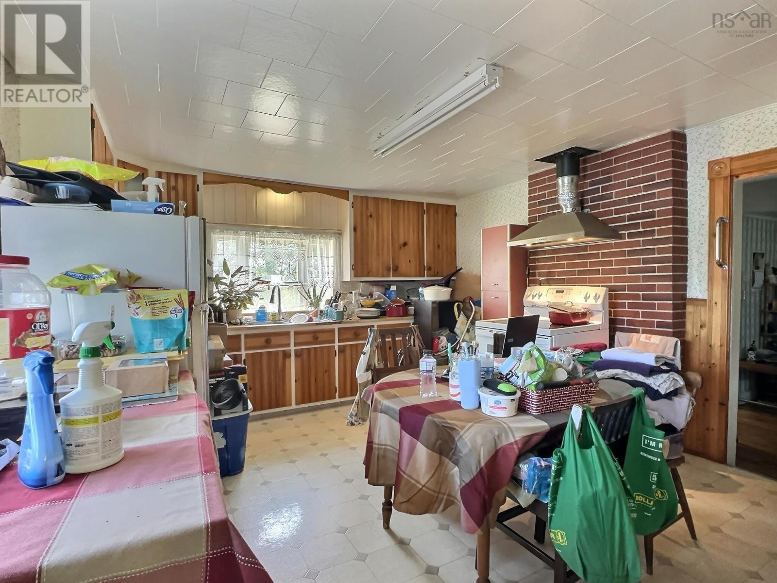 5588 204 Highway Property Photo 2