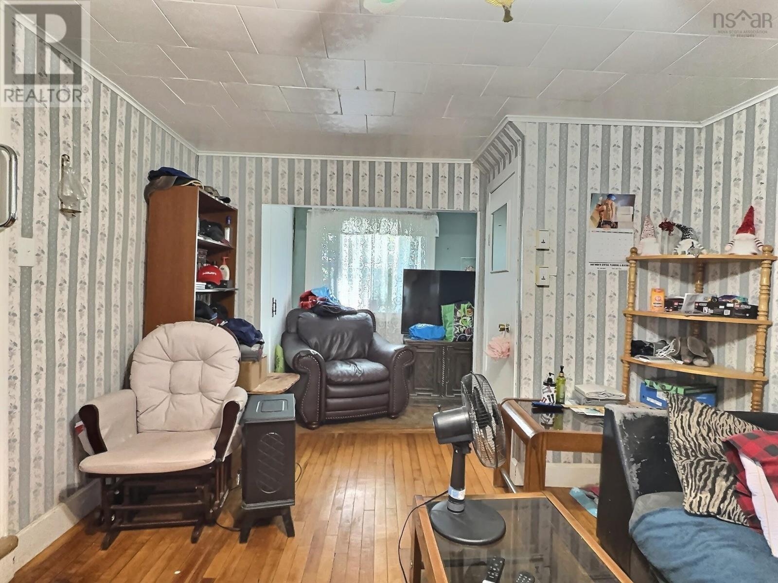 5588 204 Highway Property Photo 6