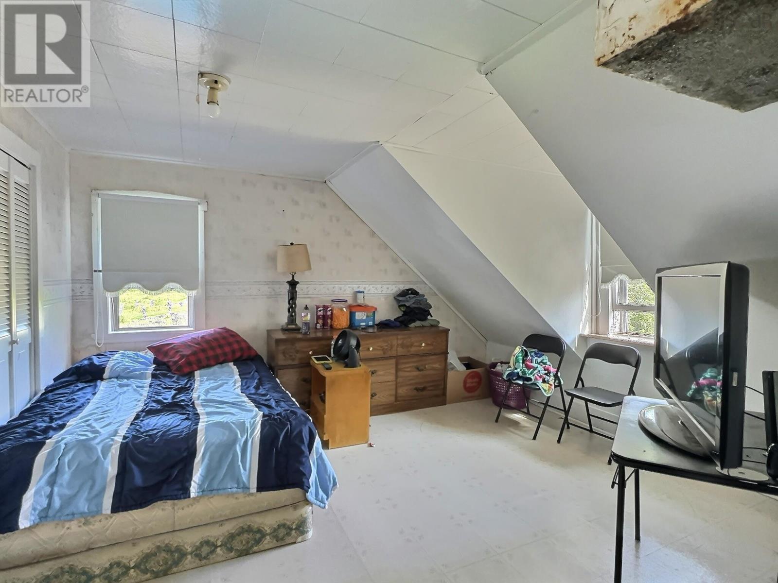 5588 204 Highway Property Photo 12