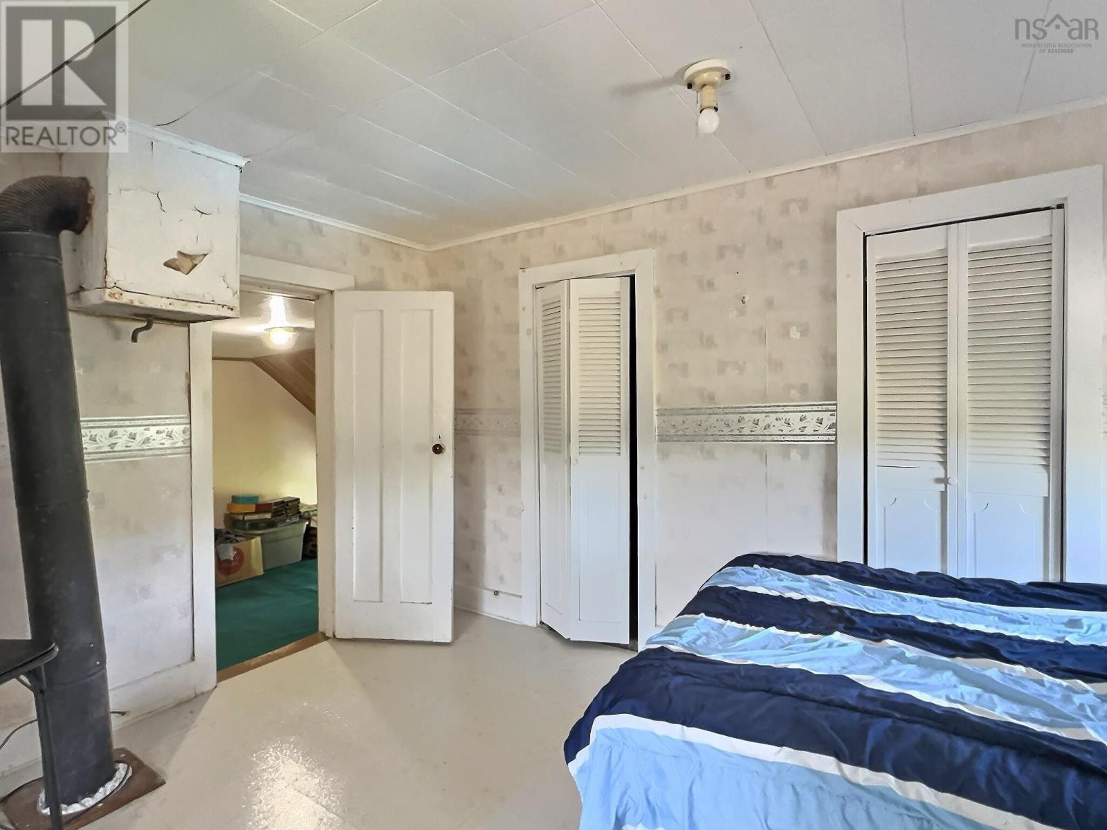 5588 204 Highway Property Photo 13