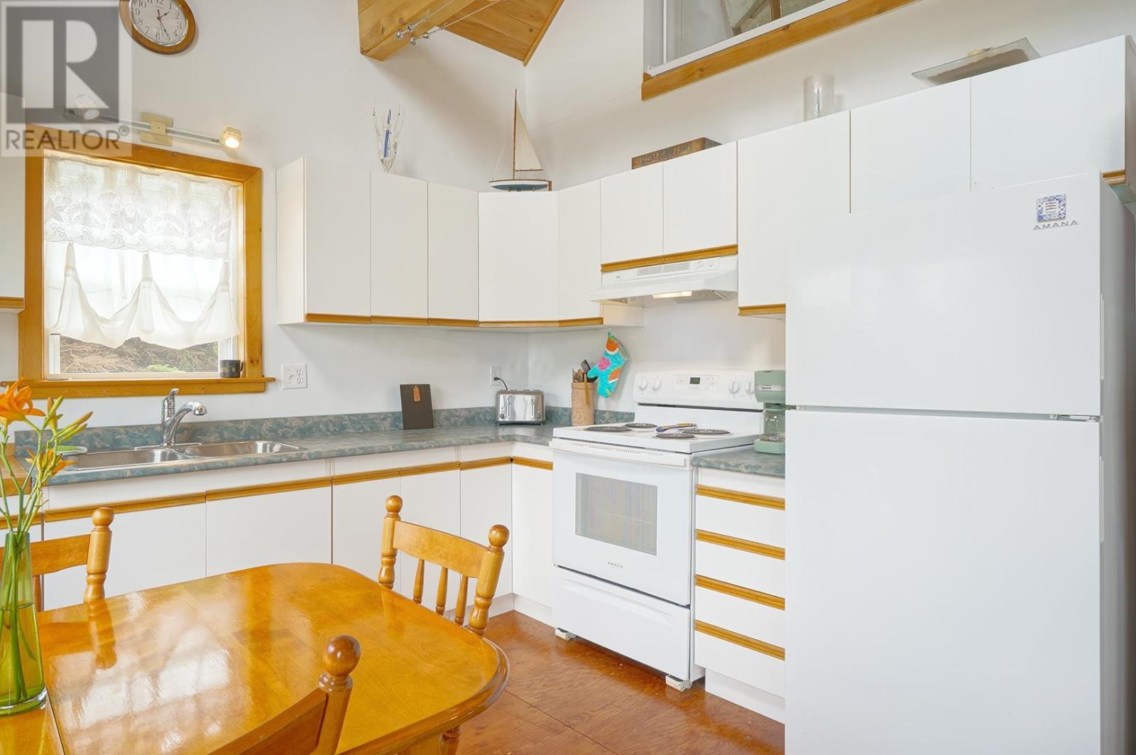 275 Bear Shore Road Property Photo 12