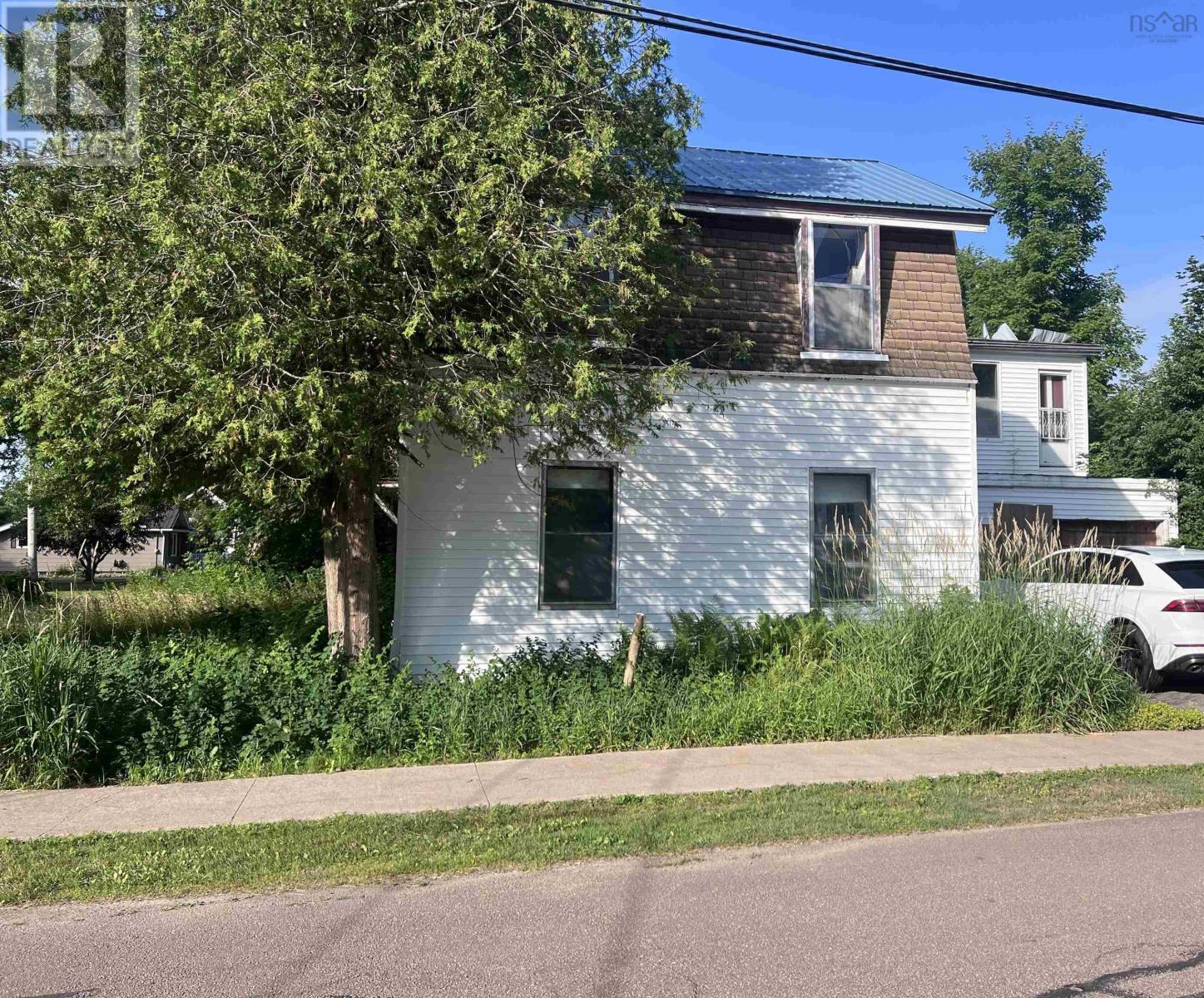 63 Elm Street Property Photo 5