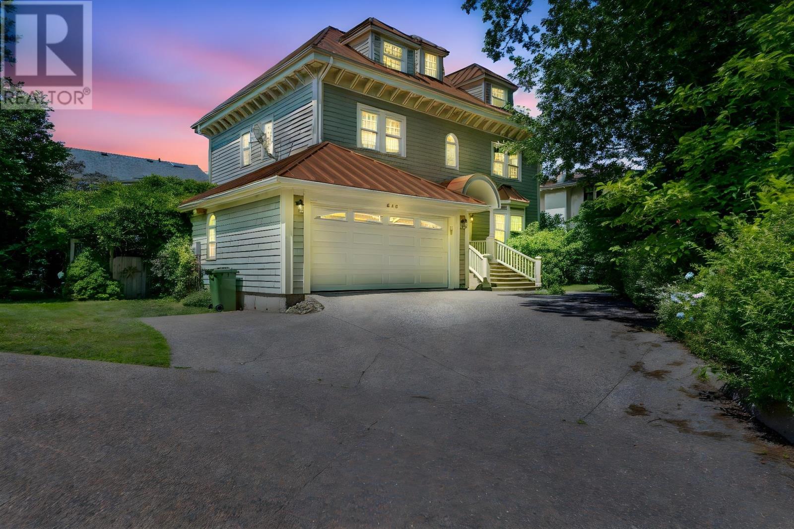 940 Young Avenue Property Photo