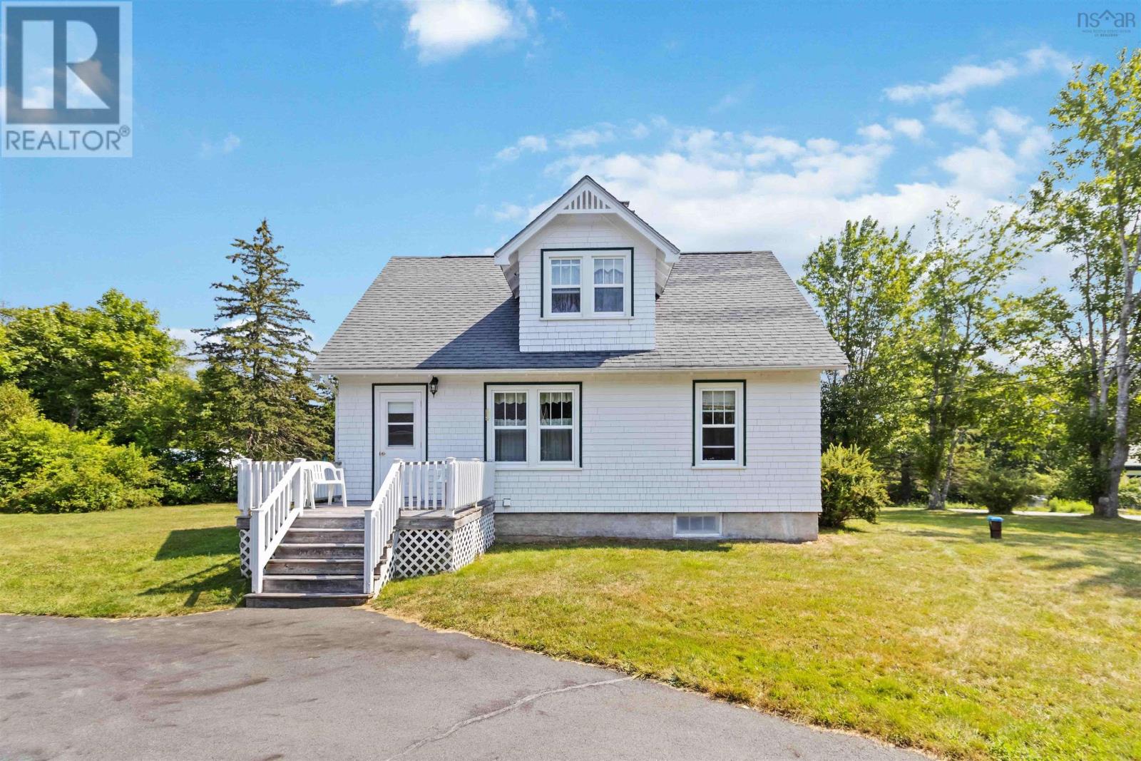 42 Back Road Property Photo 2