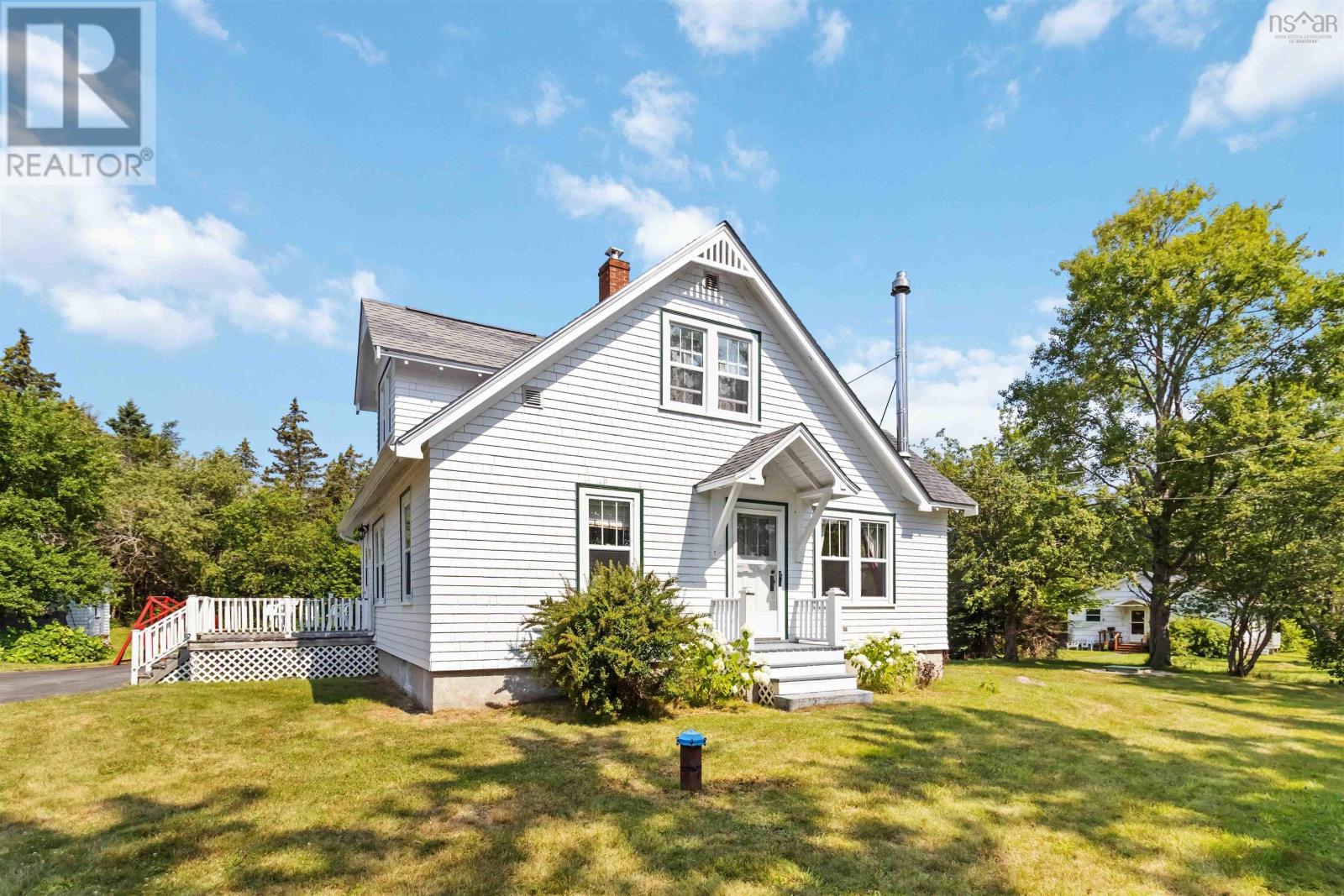 42 Back Road Property Photo 3