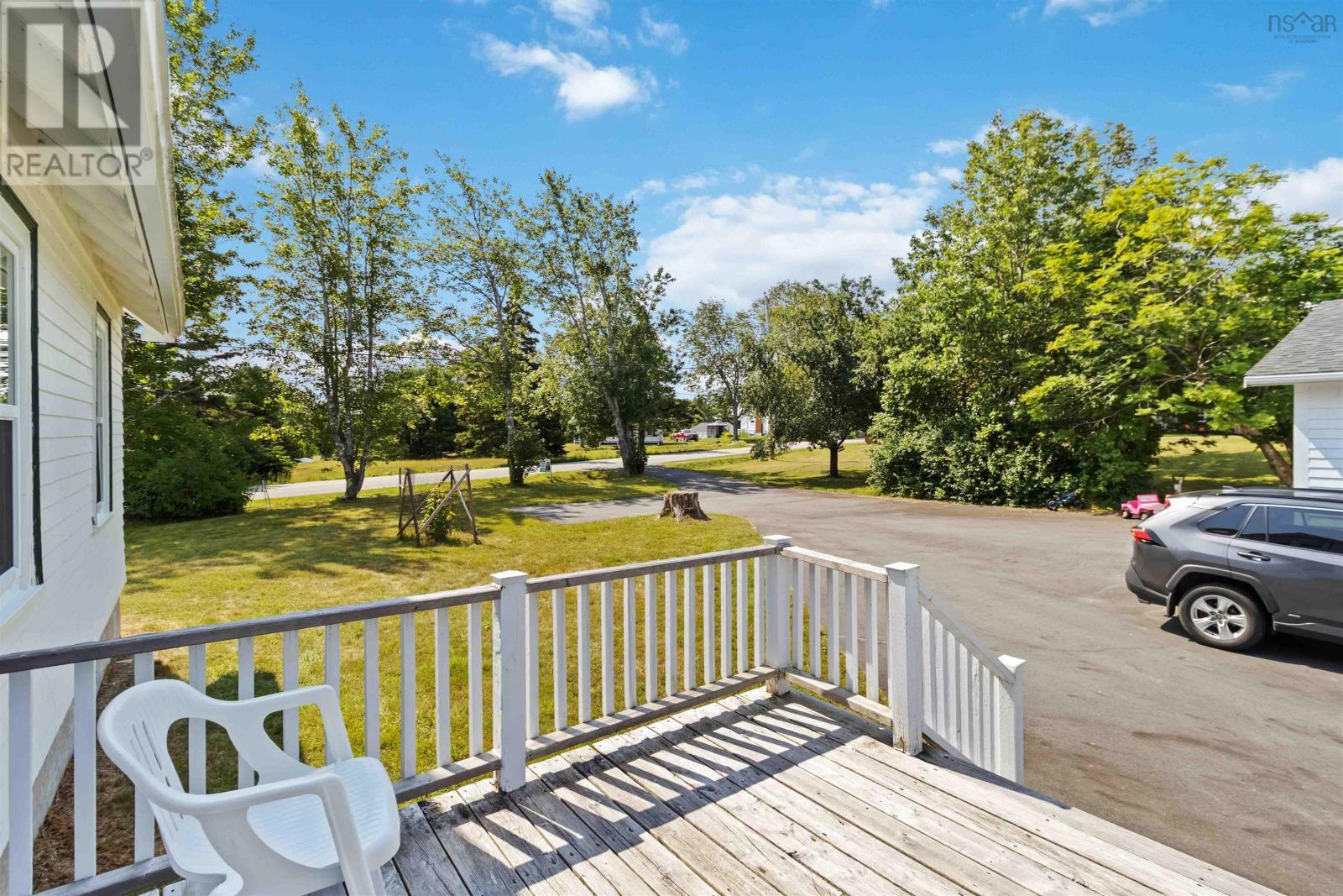 42 Back Road Property Photo 6