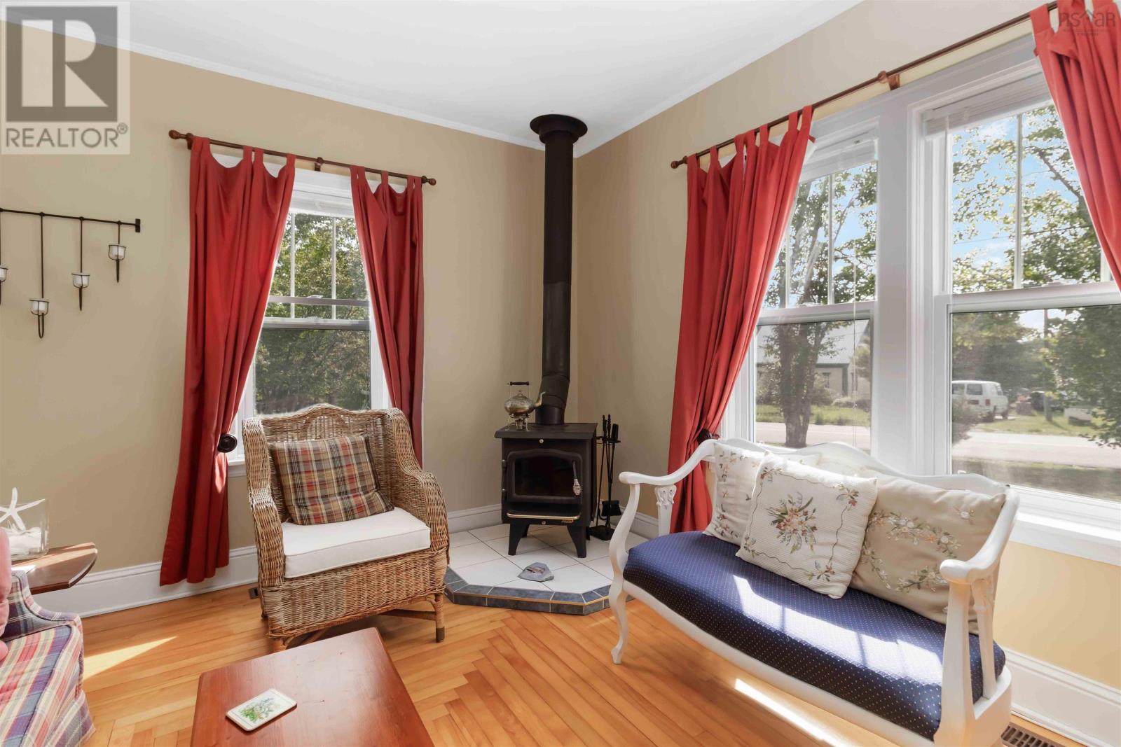 42 Back Road Property Photo 8