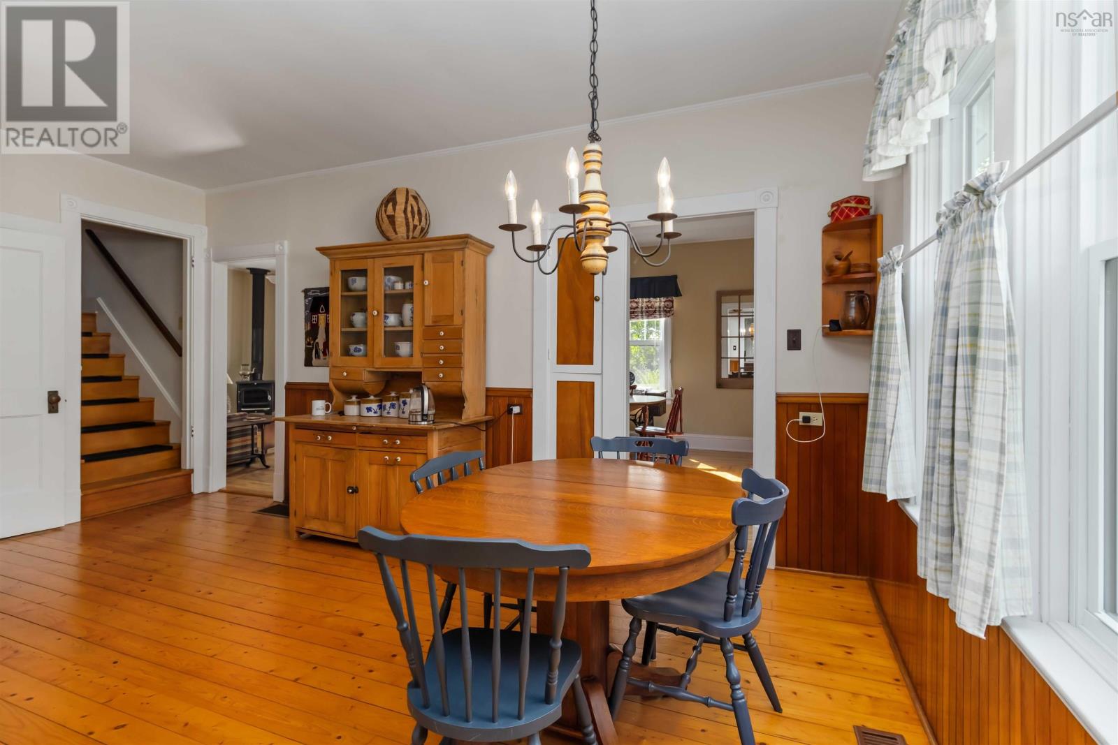 42 Back Road Property Photo 13