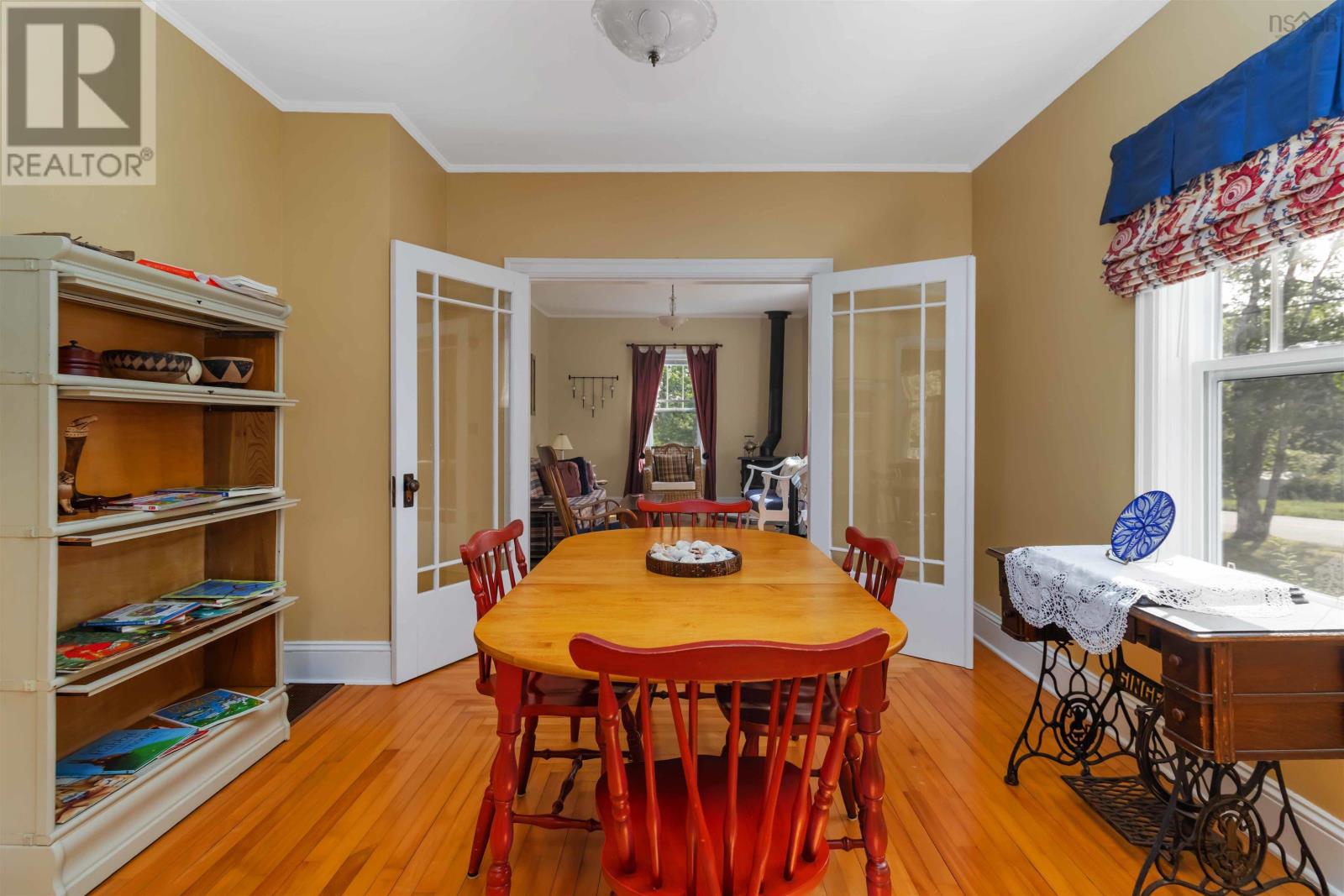 42 Back Road Property Photo 22