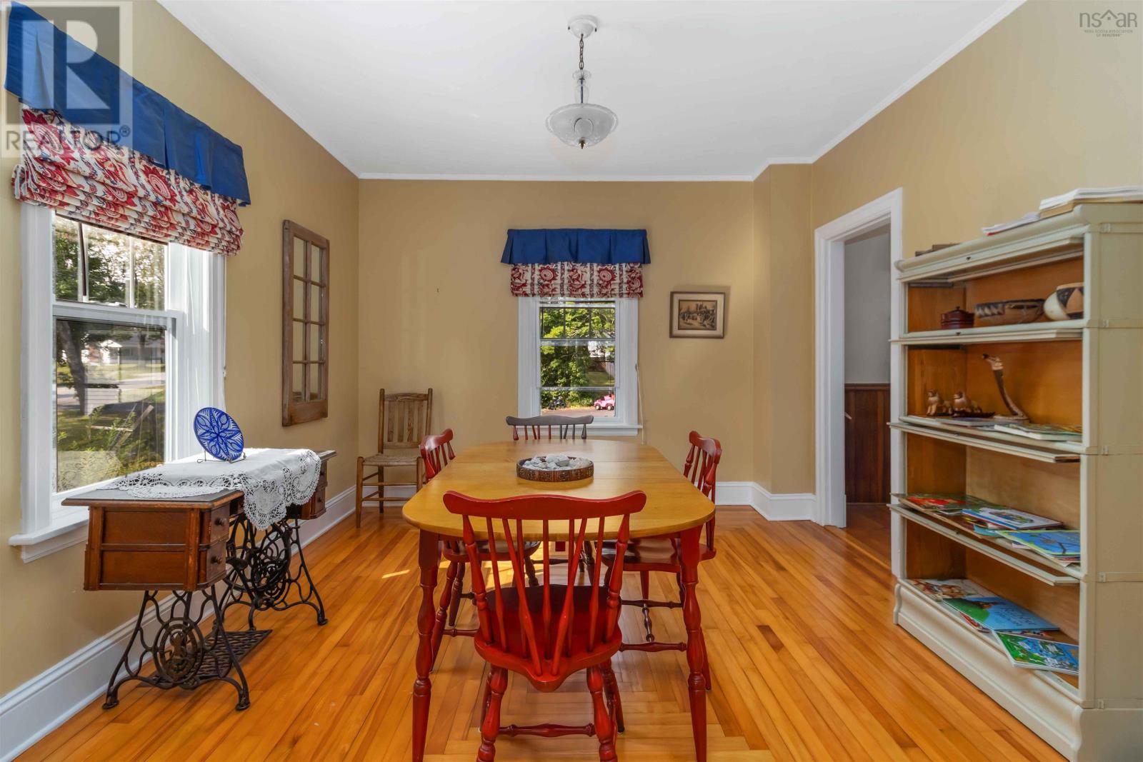 42 Back Road Property Photo 24