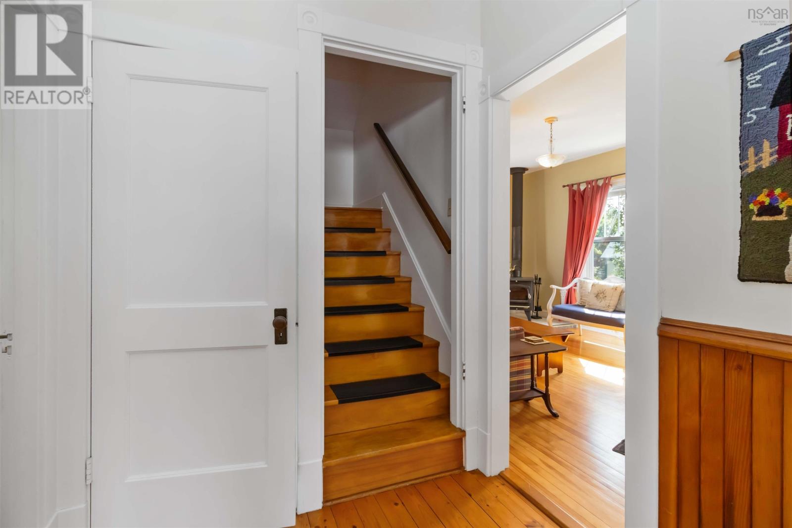 42 Back Road Property Photo 28