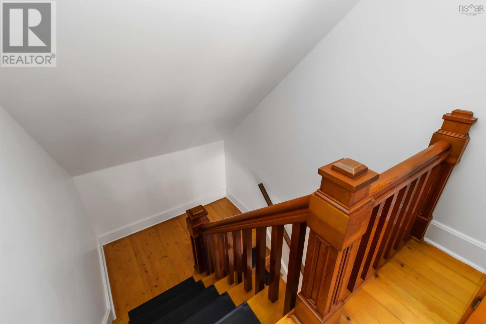 42 Back Road Property Photo 30