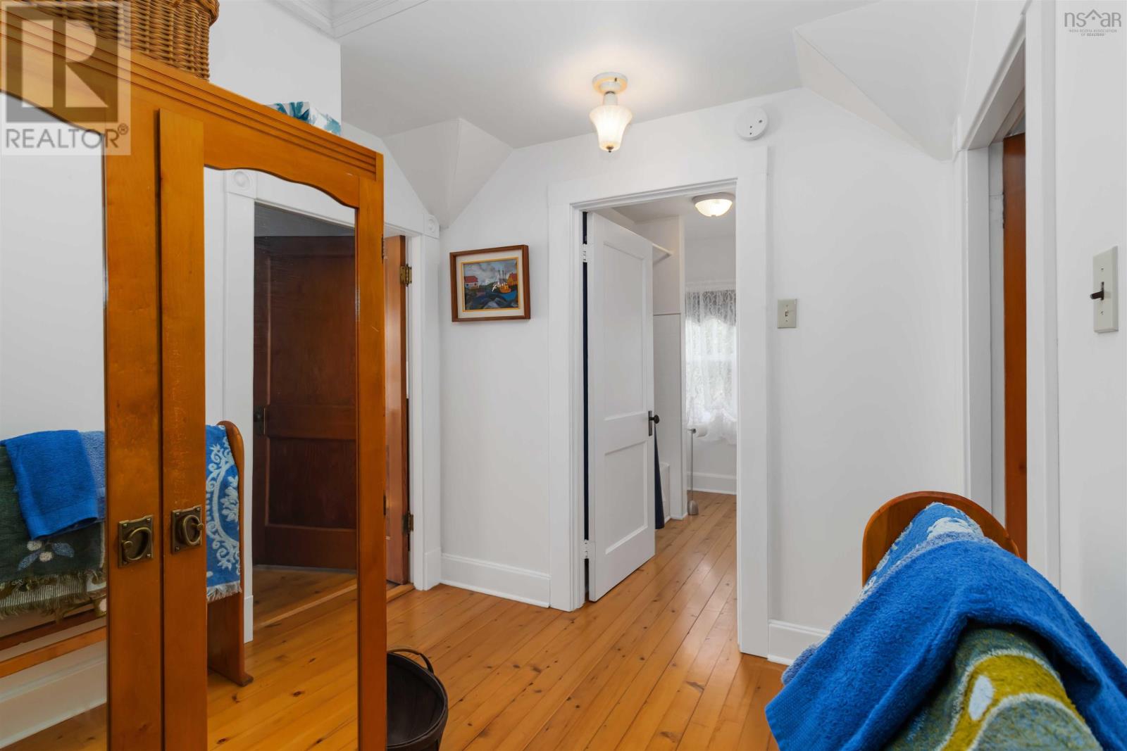 42 Back Road Property Photo 32