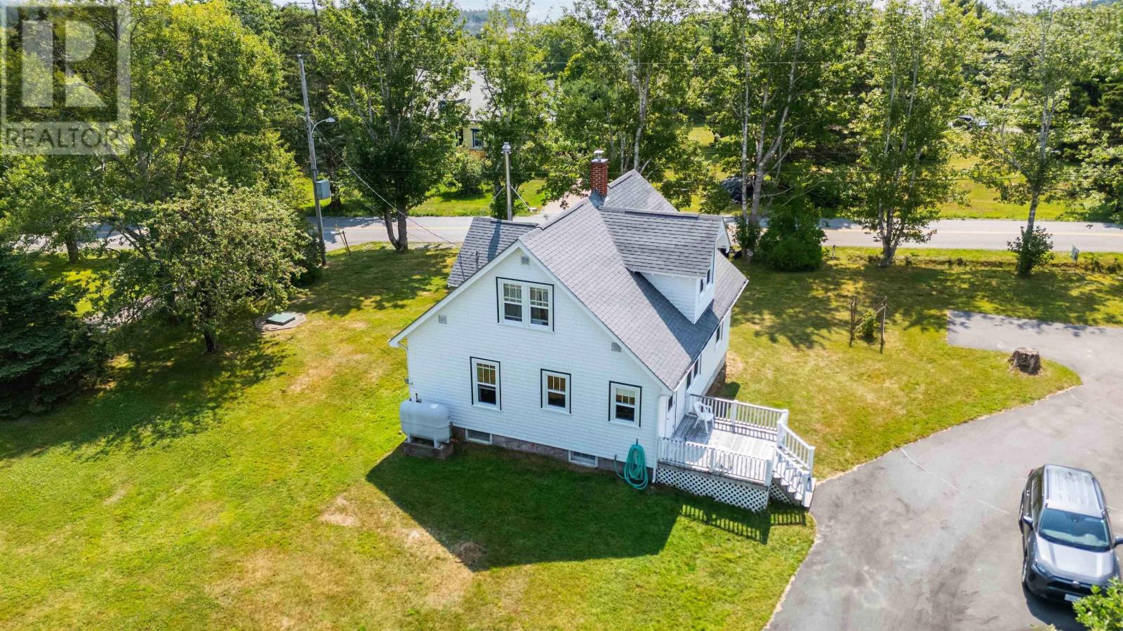 42 Back Road Property Photo 45