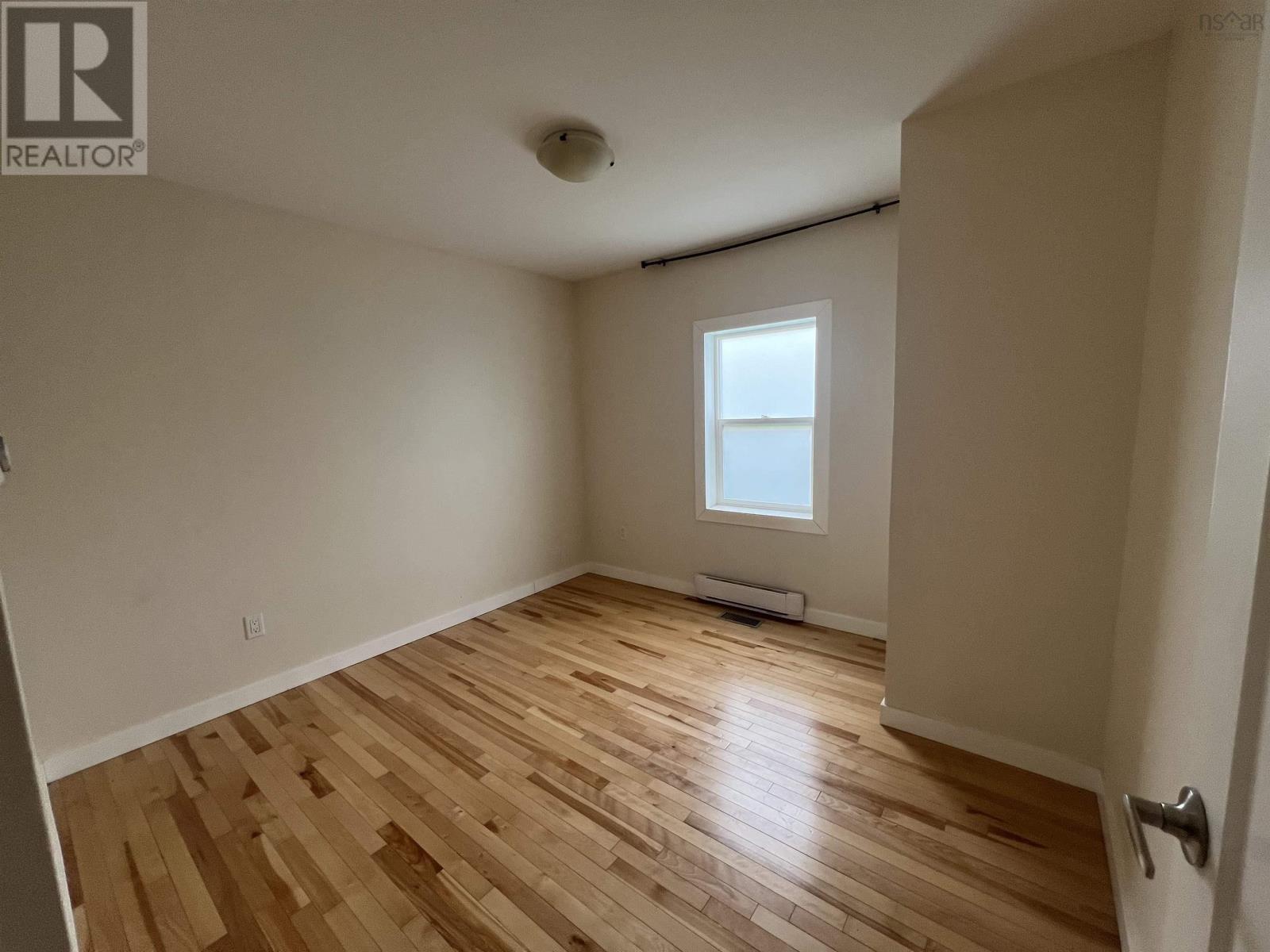 98 Lakecrest Drive Property Photo 11