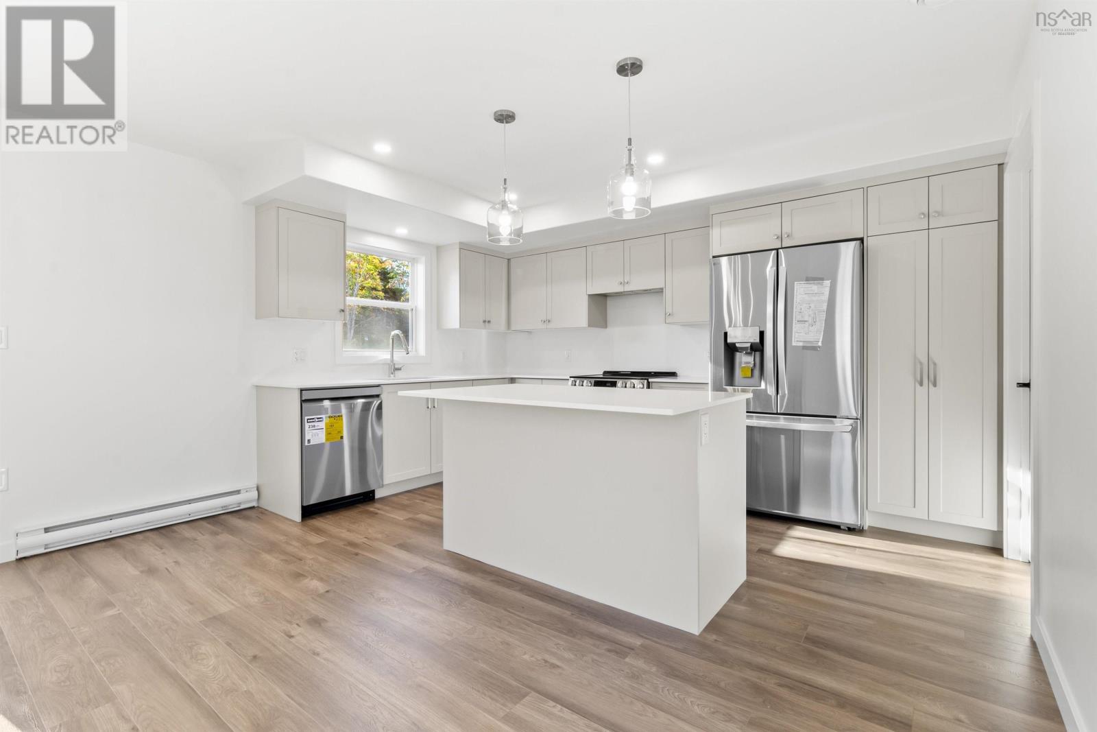 28 Simona Drive #3 Property Photo 3