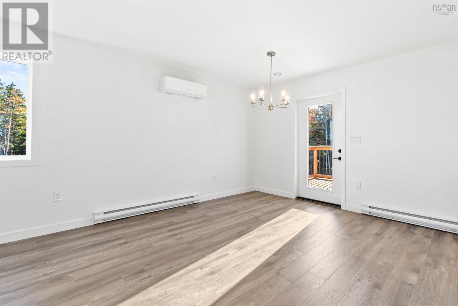 28 Simona Drive #3 Property Photo 7