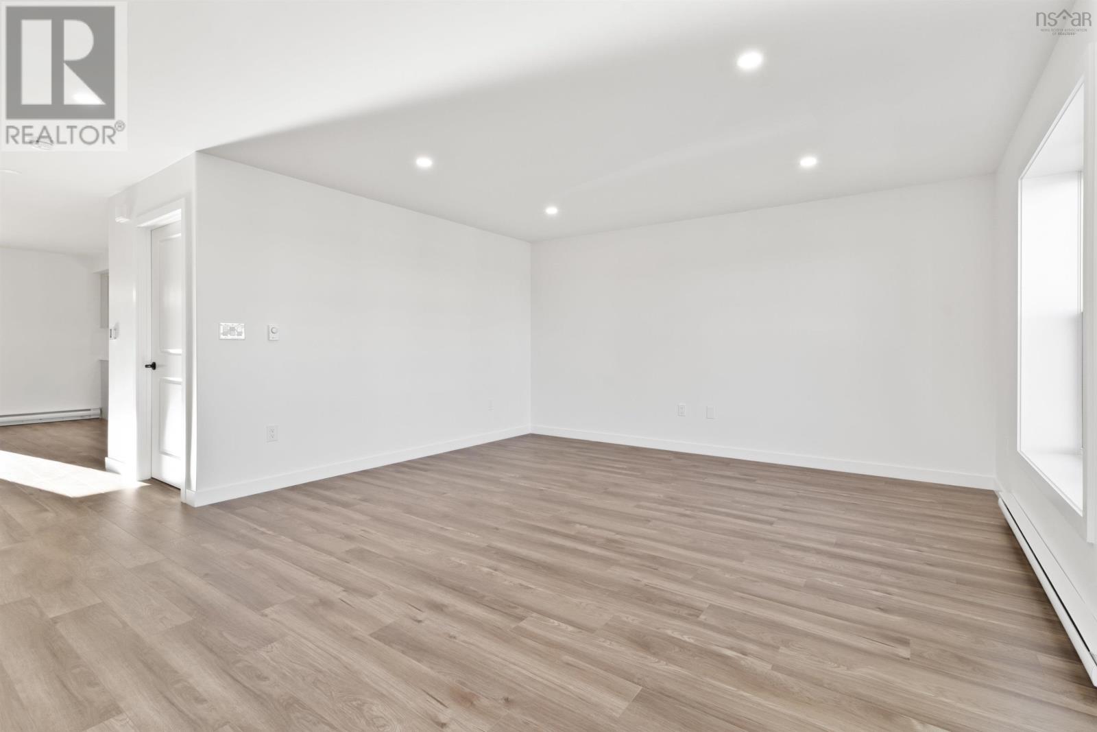 28 Simona Drive #3 Property Photo 10