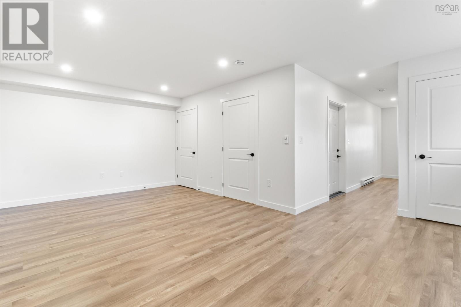 28 Simona Drive #3 Property Photo 23