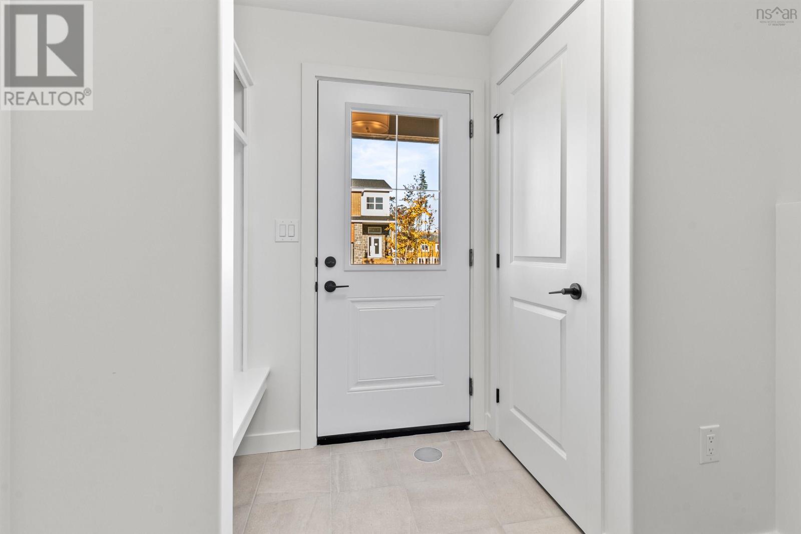 28 Simona Drive #3 Property Photo 24