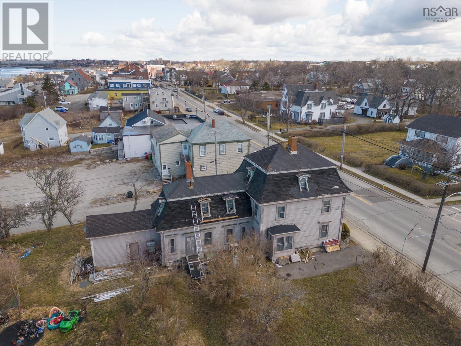 190 Main Street Property Photo 1