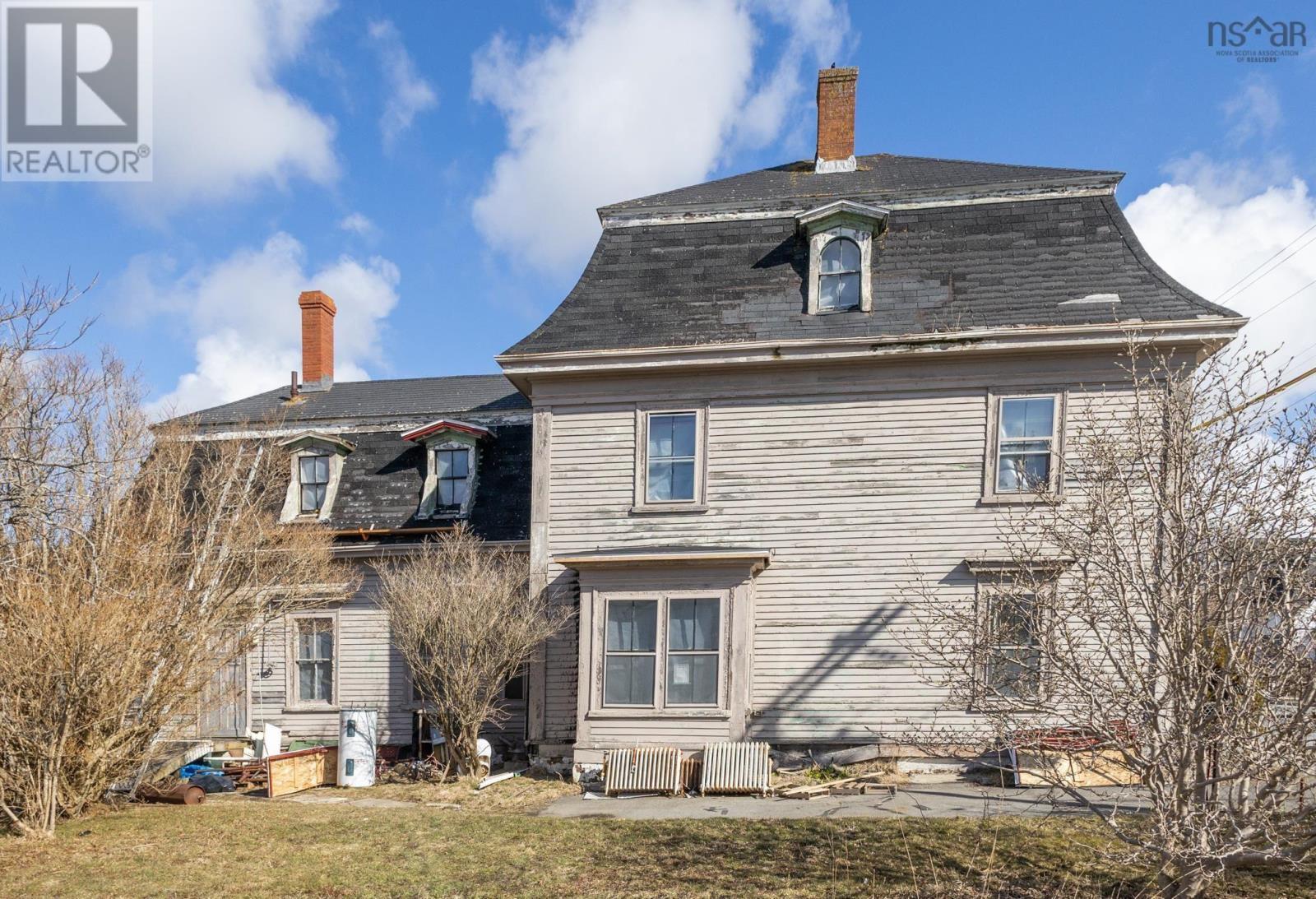 190 Main Street Property Photo 2