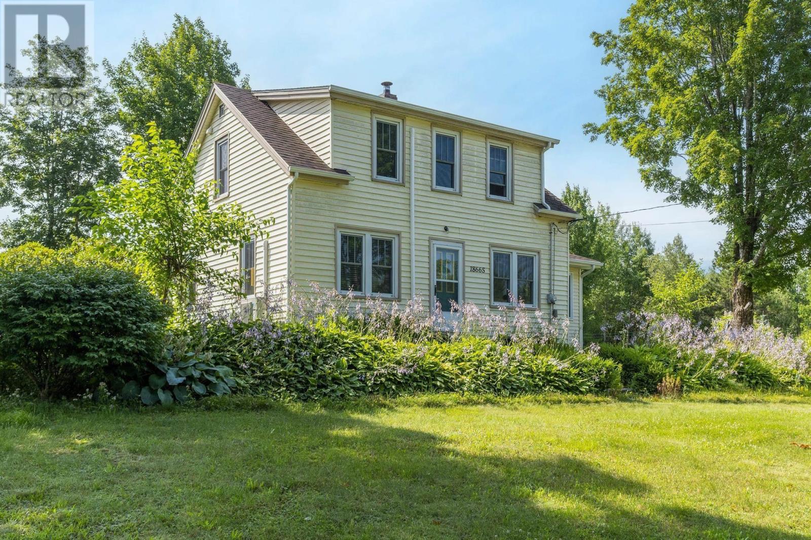 18665 Highway 103 Property Photo 2