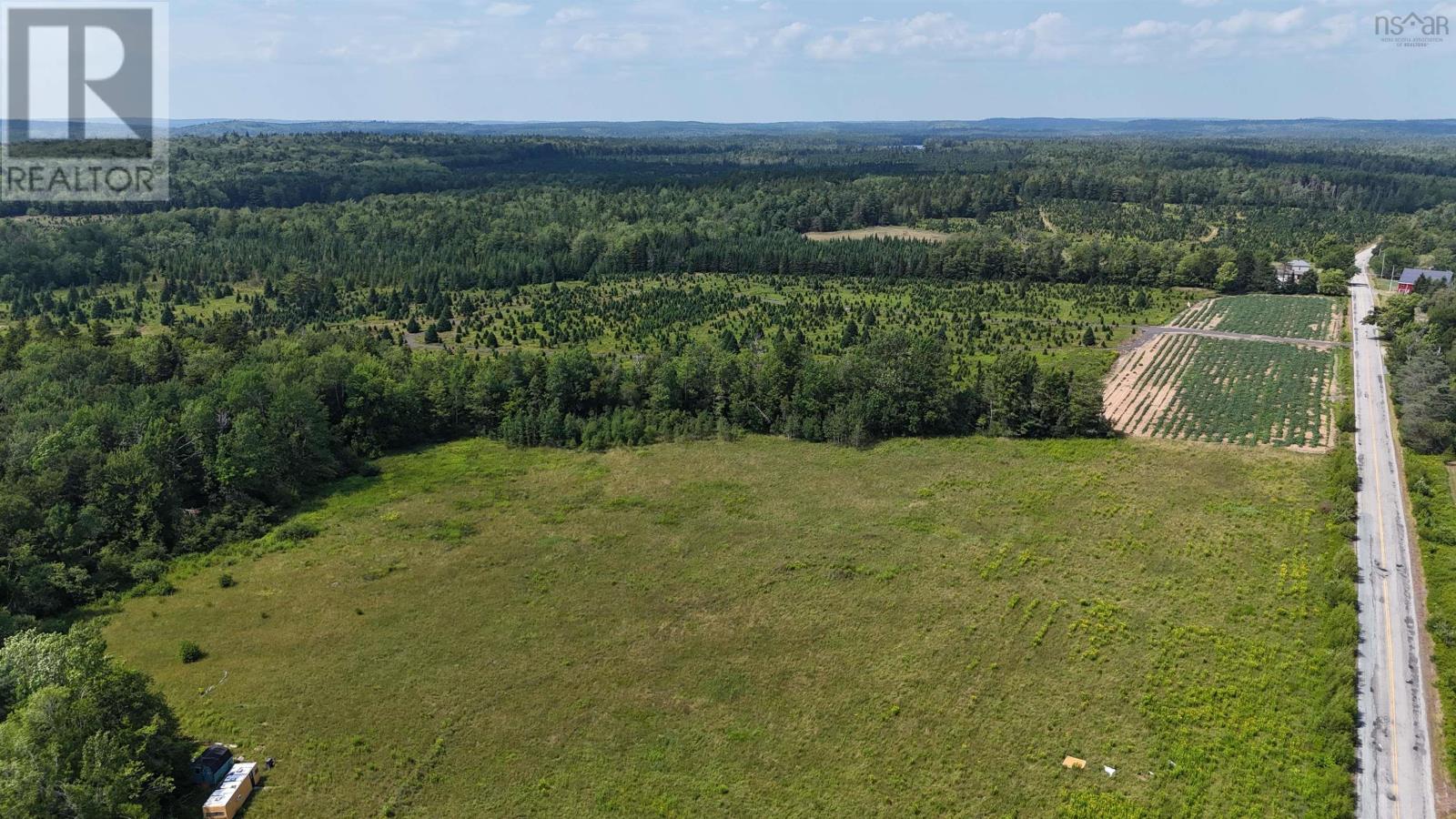 1335 Farmington Road Property Photo 2