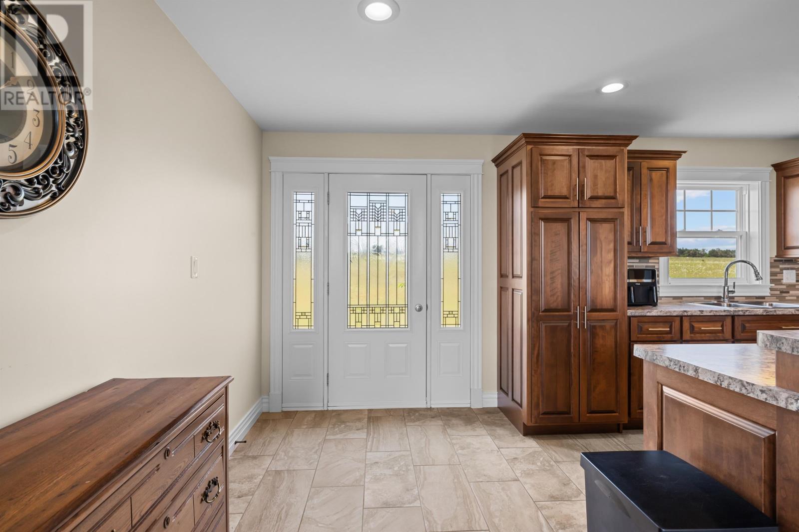 84 Hatton Road Property Photo 12