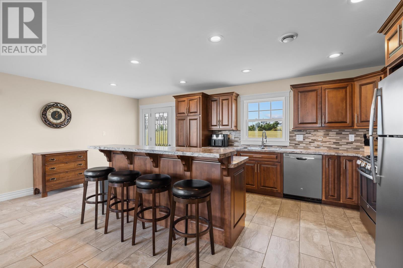 84 Hatton Road Property Photo 14