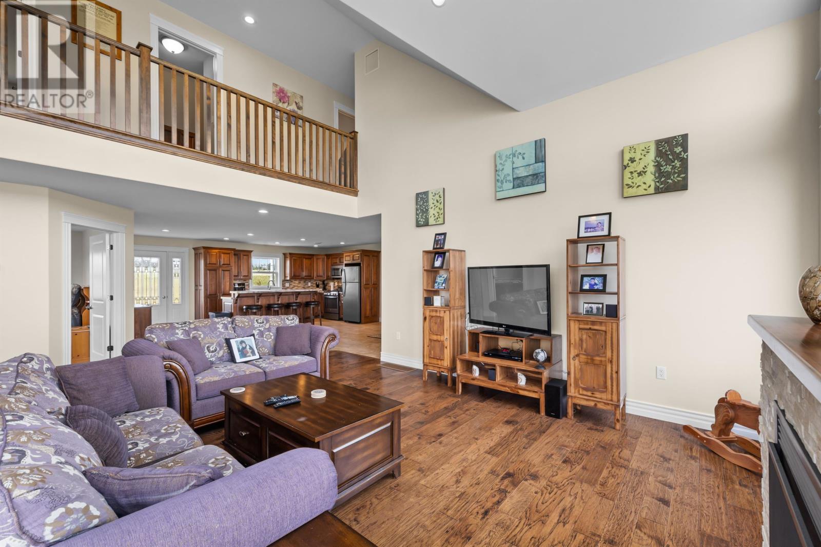 84 Hatton Road Property Photo 24