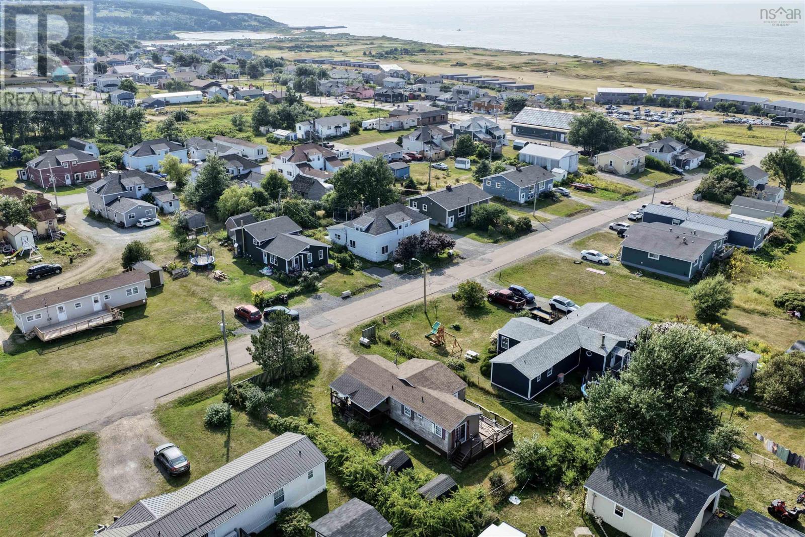 35 Allan J Memorial Avenue Property Photo 6