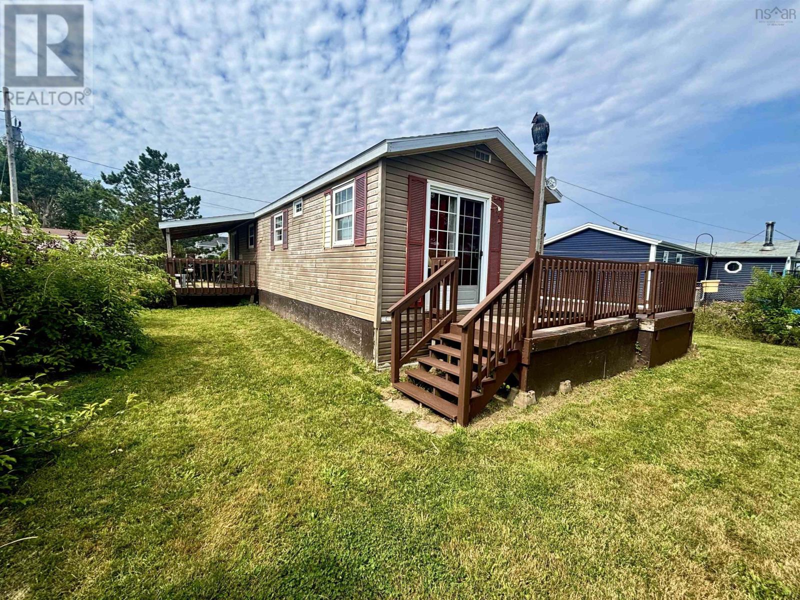 35 Allan J Memorial Avenue Property Photo 11