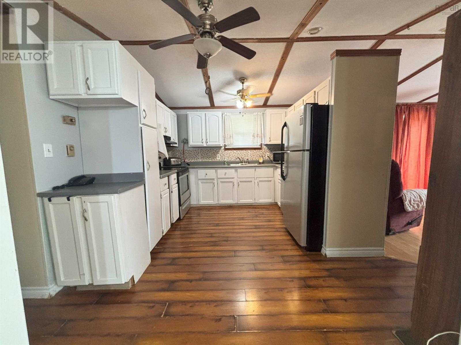 35 Allan J Memorial Avenue Property Photo 17