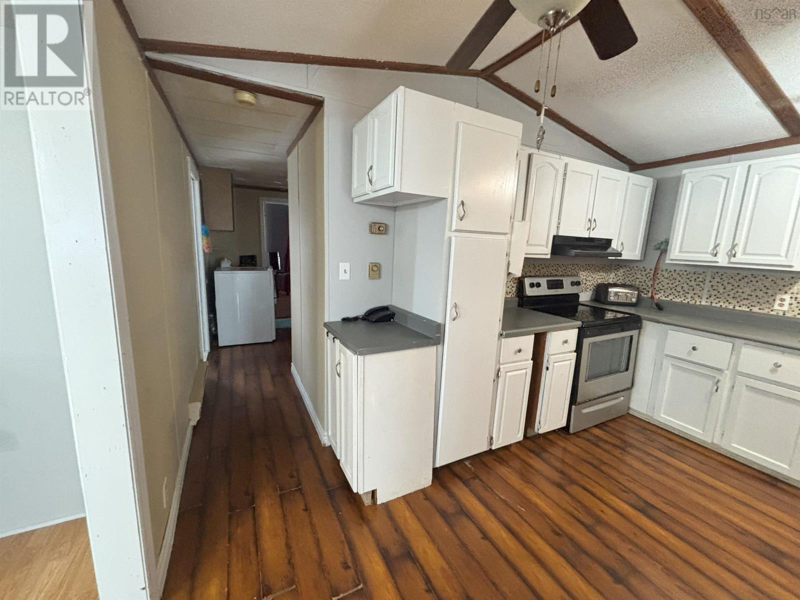 35 Allan J Memorial Avenue Property Photo 21