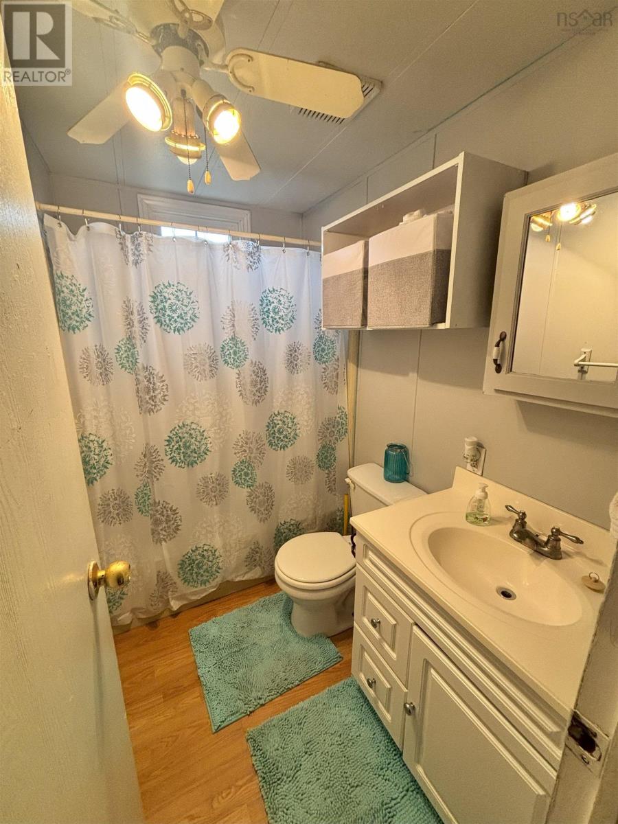 35 Allan J Memorial Avenue Property Photo 26