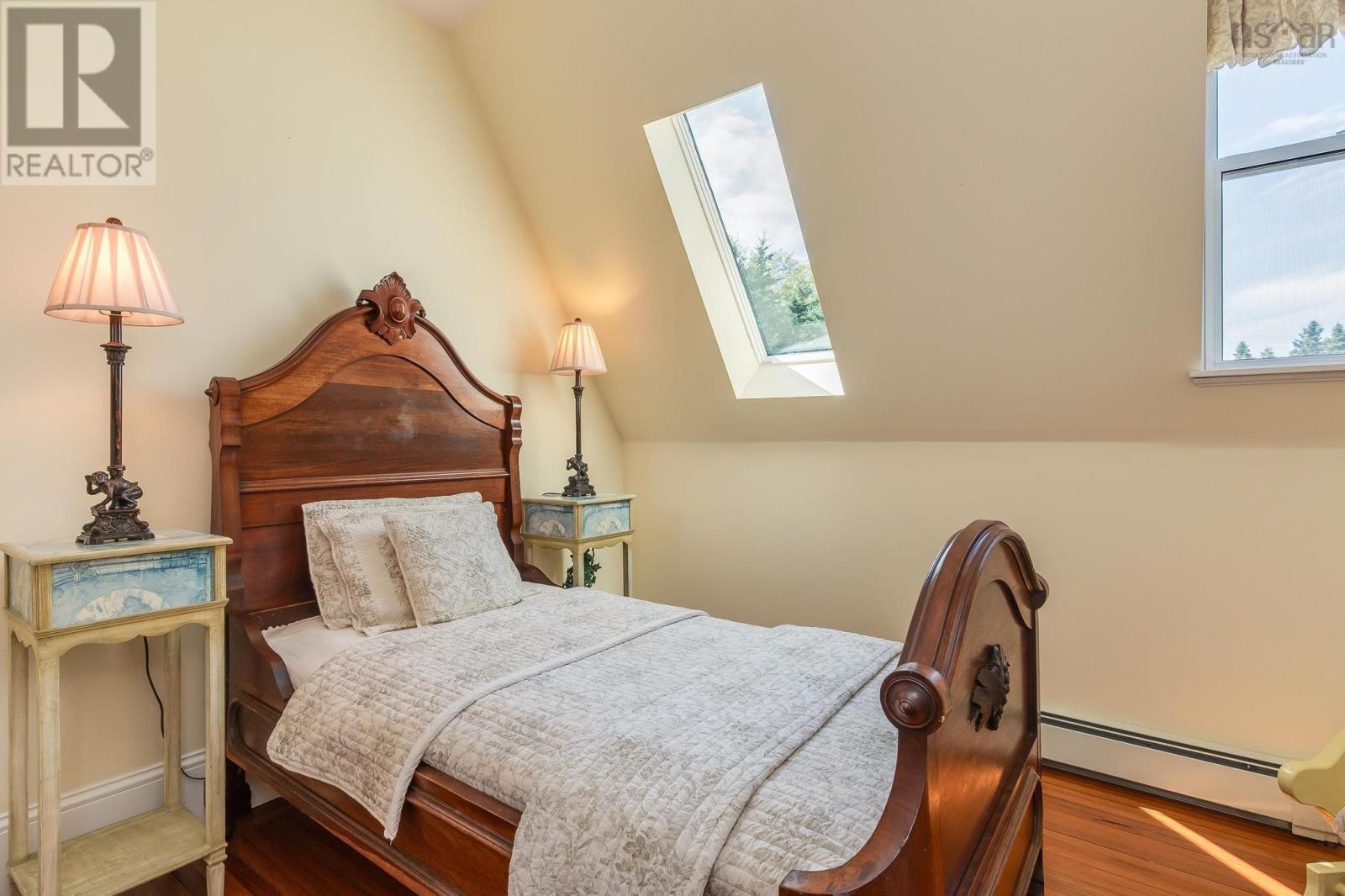 2629 Crowell Road Property Photo 35