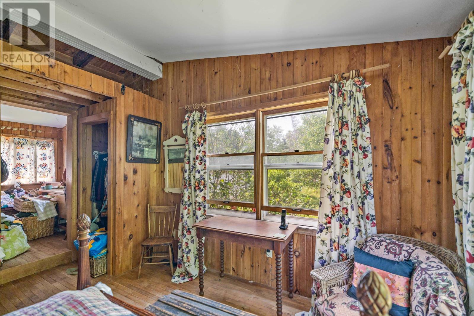 351 Queens Point Road Property Photo 22