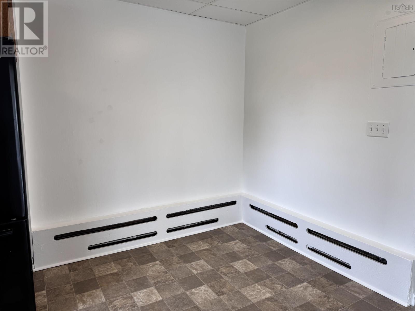 209 South Street Property Photo 14