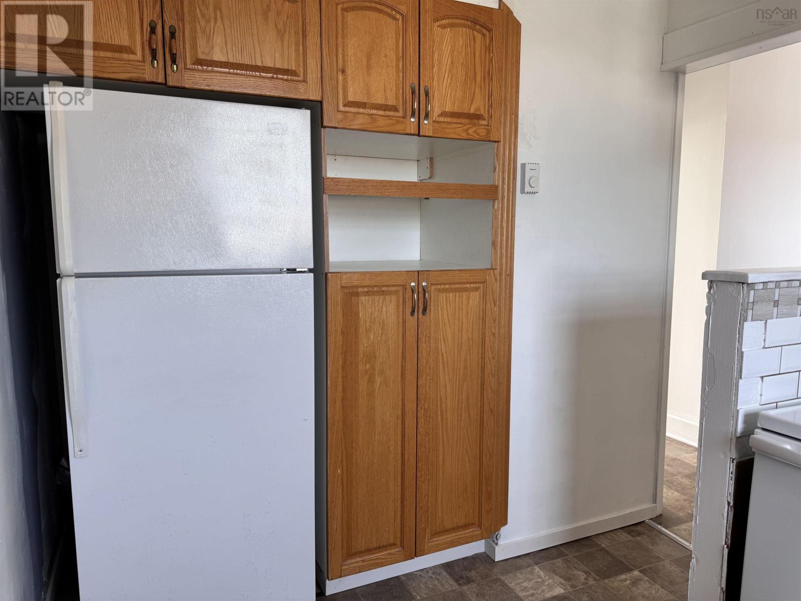 209 South Street Property Photo 23