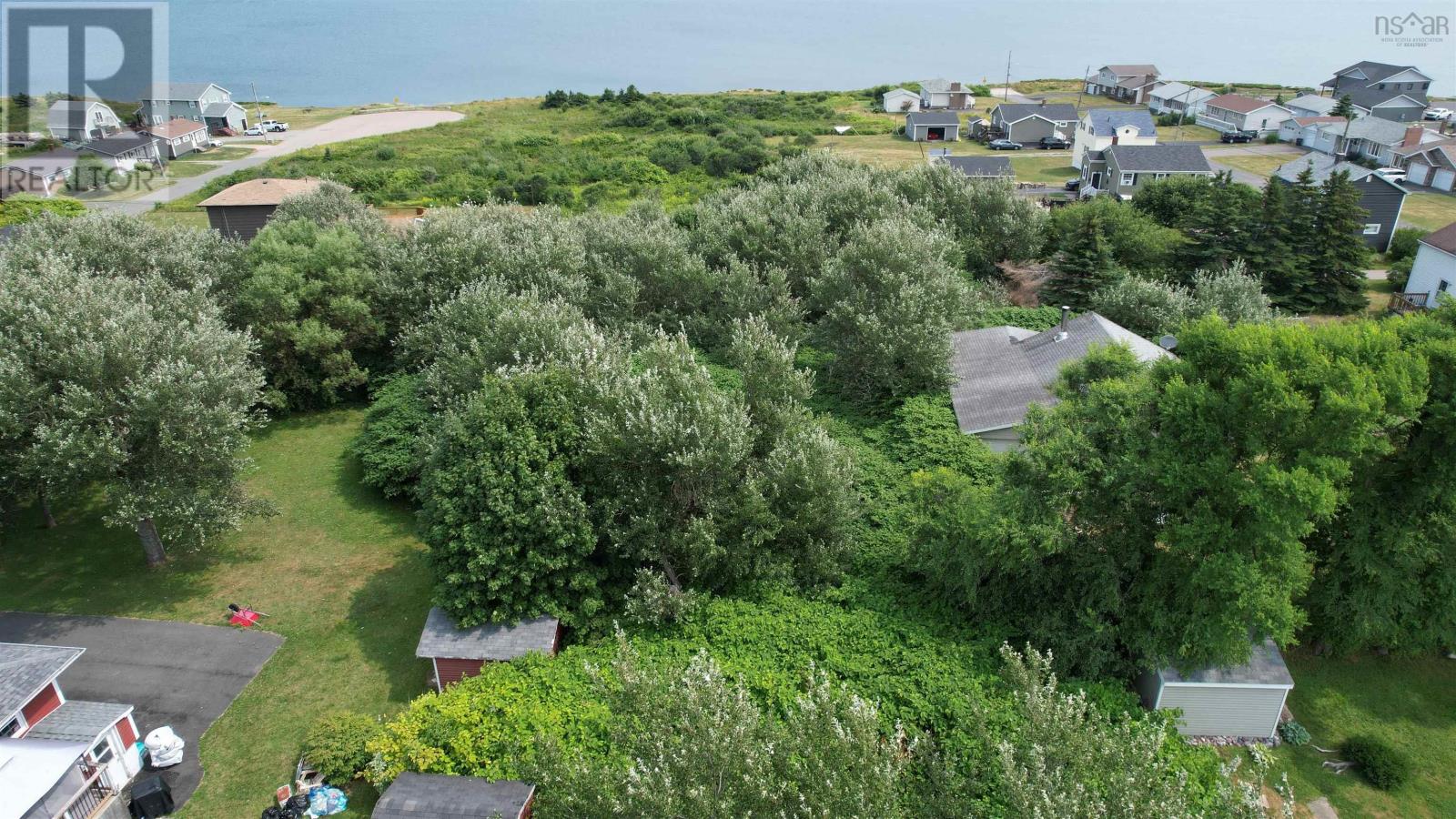 209 South Street Property Photo 34