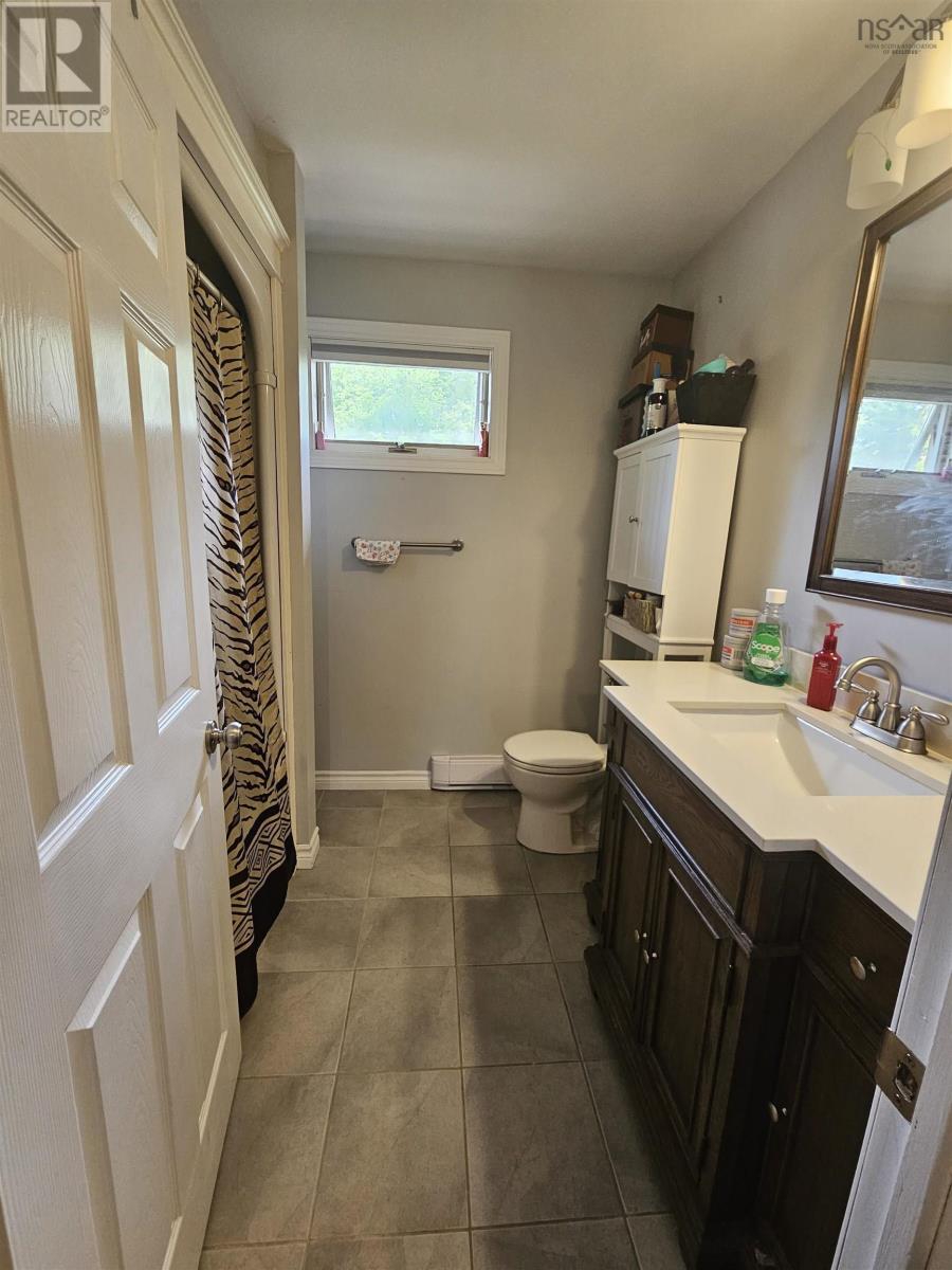 8865 8869 Hwy 101 Highway Property Photo 10
