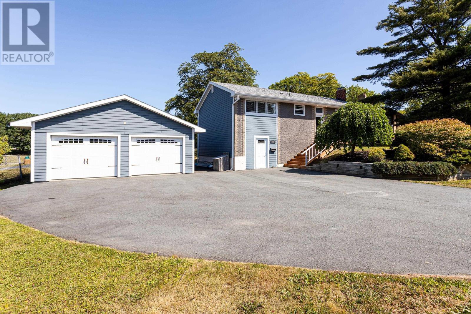 81 Flamingo Drive Property Photo 2