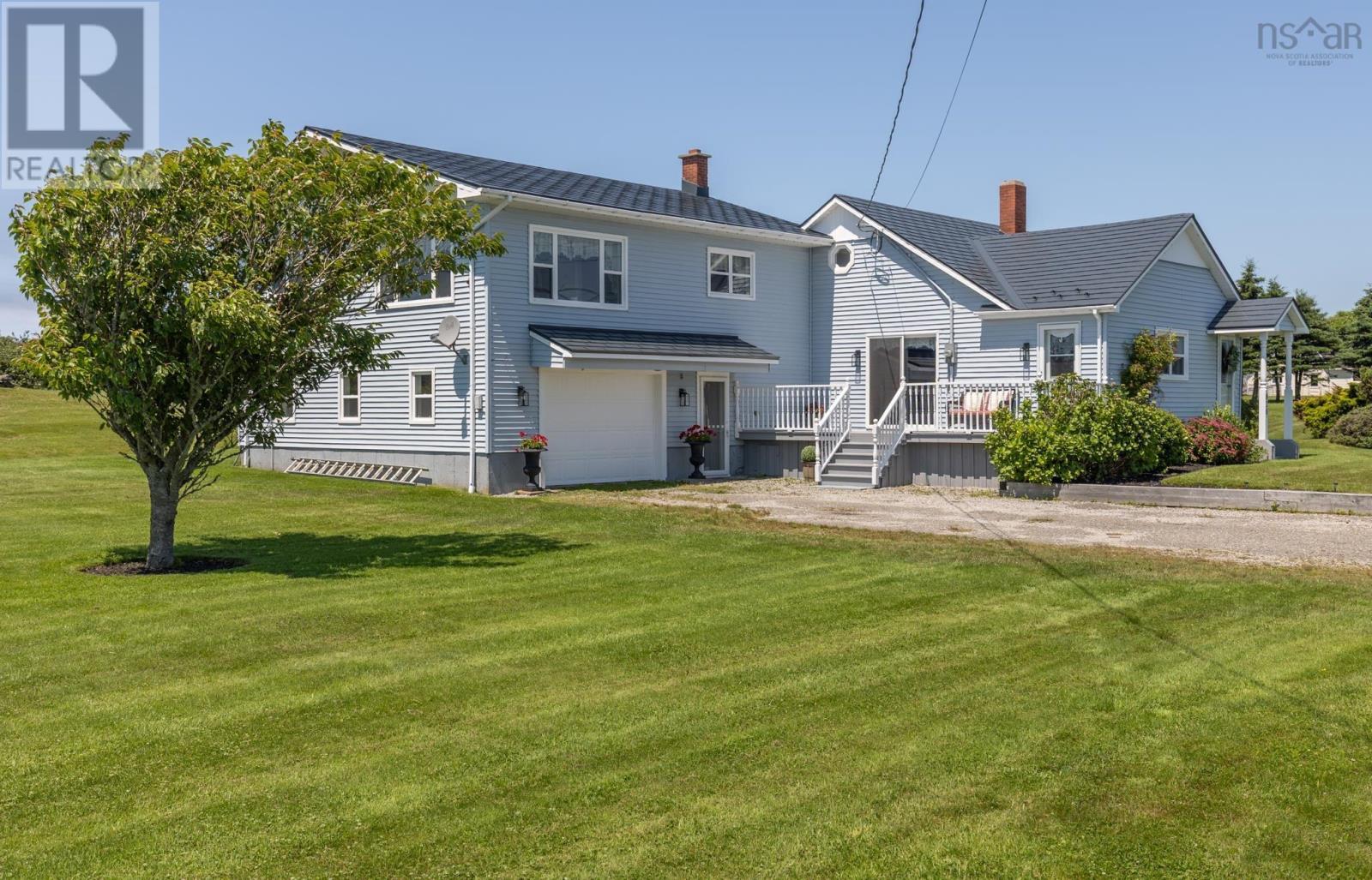 926 Highway 304 Property Photo 1