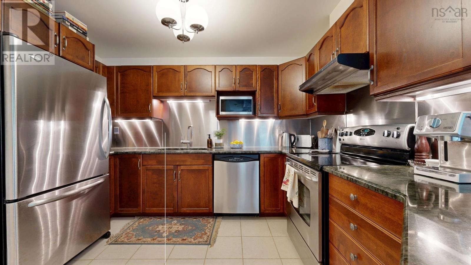 476 Main Street #308 Property Photo 11