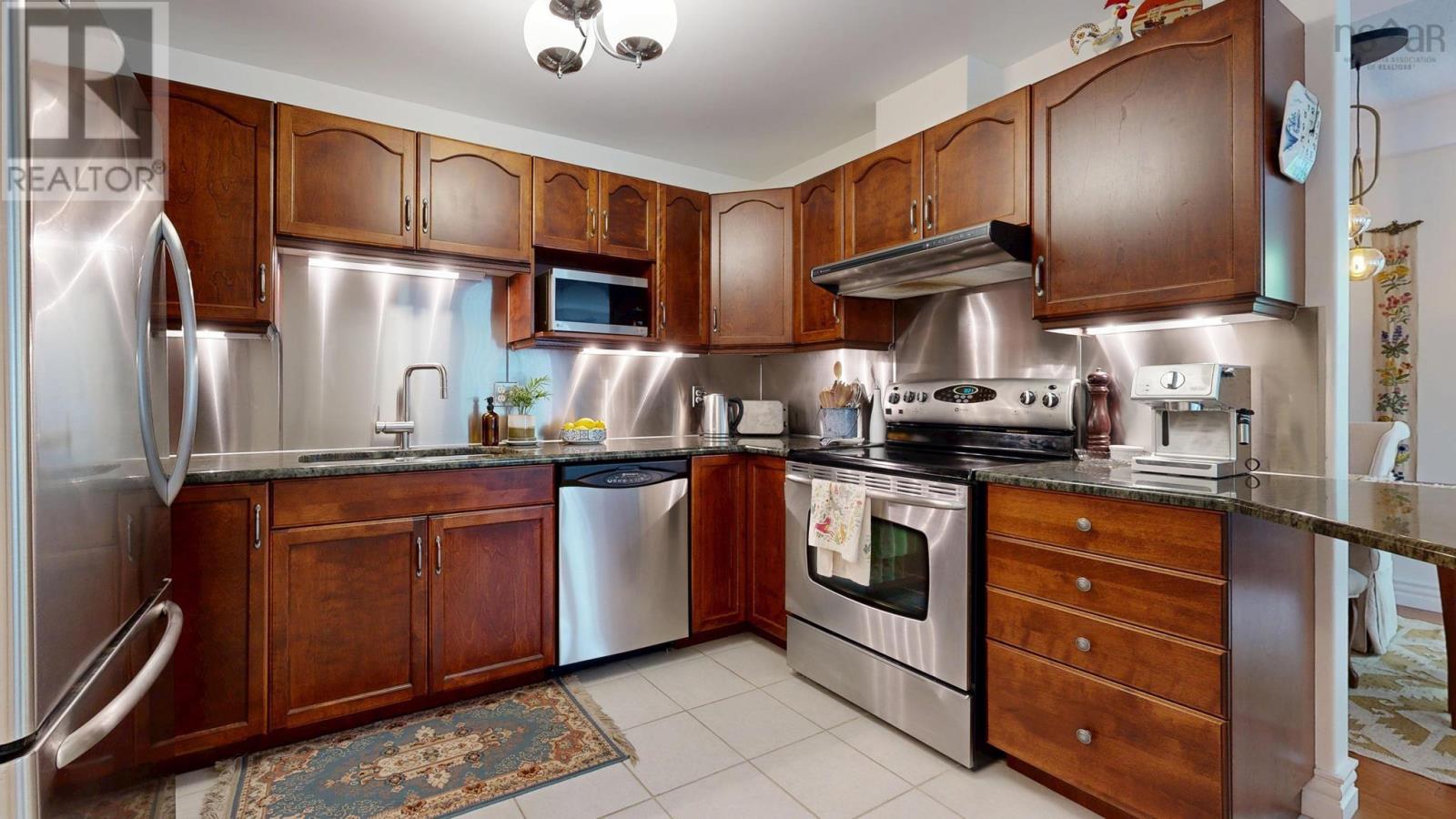 476 Main Street #308 Property Photo 13