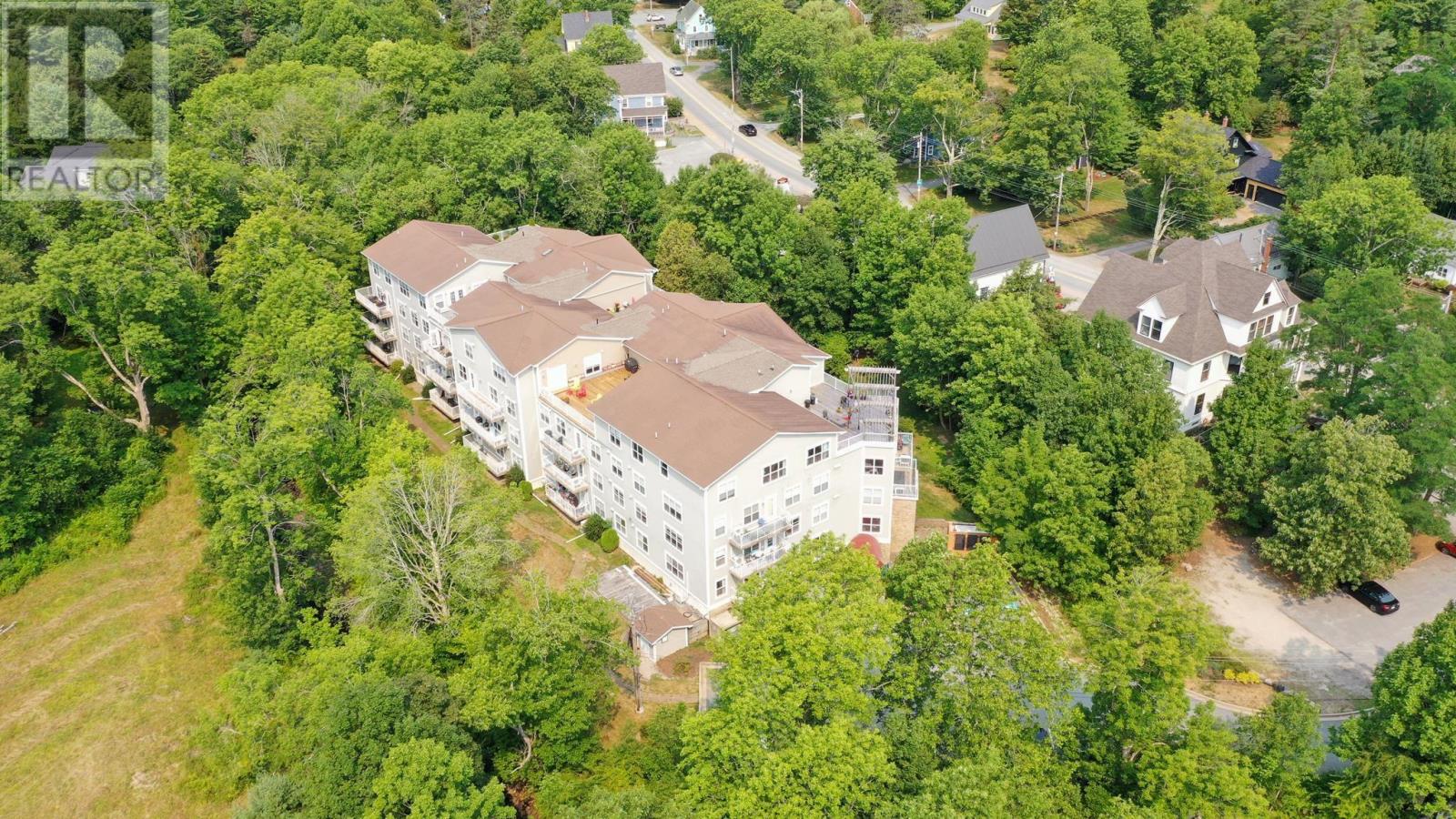 476 Main Street #308 Property Photo 40