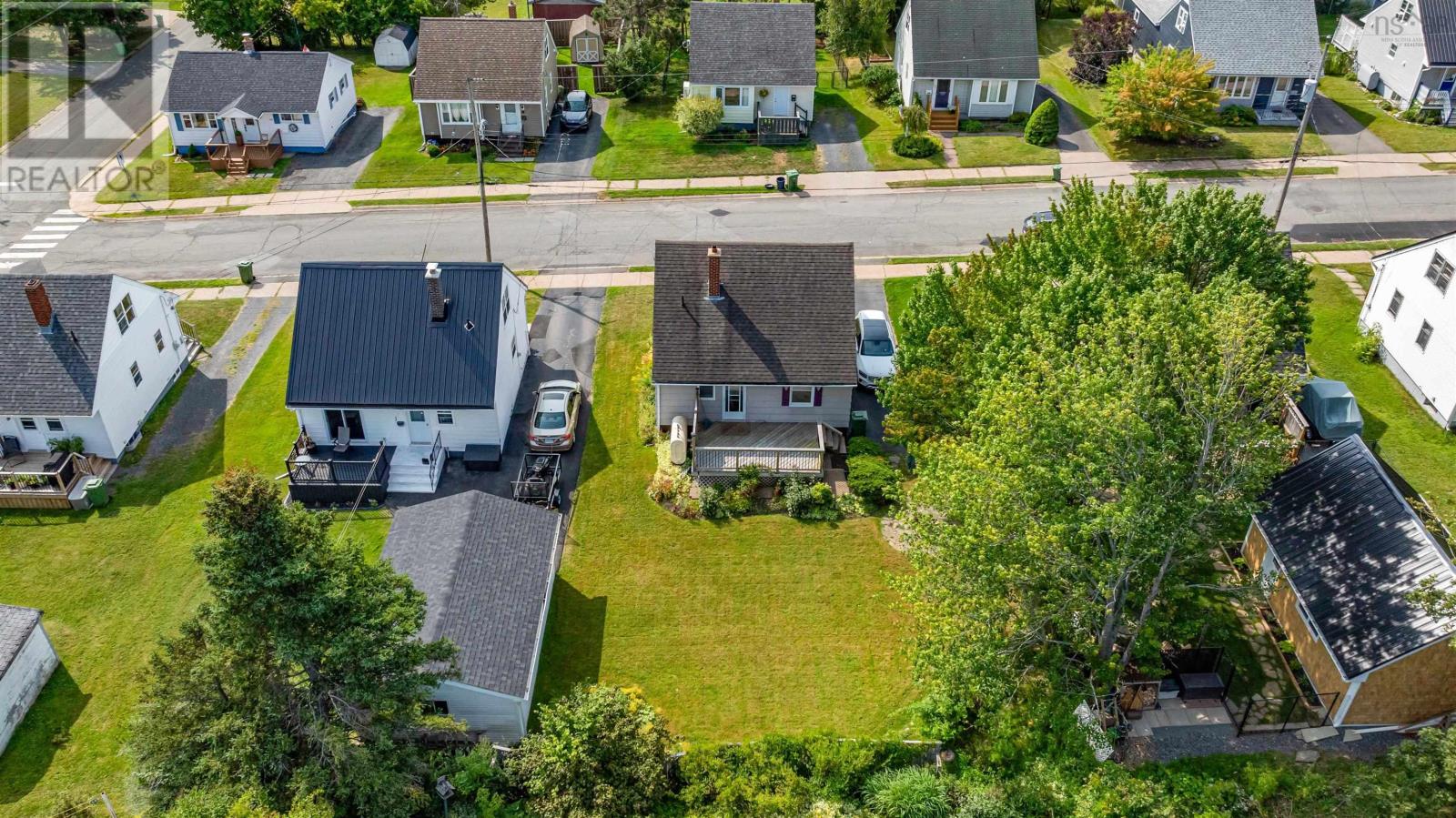 329 Victoria Avenue Property Photo 4