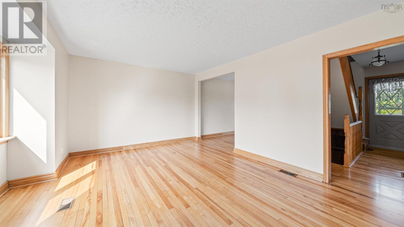 329 Victoria Avenue Property Photo 7