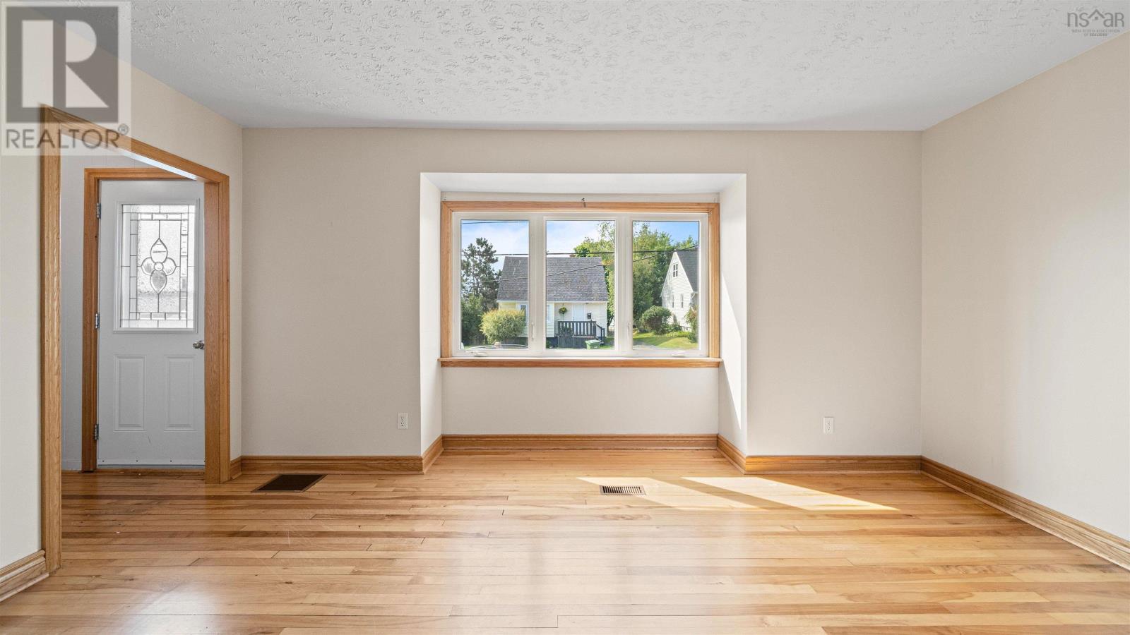 329 Victoria Avenue Property Photo 10